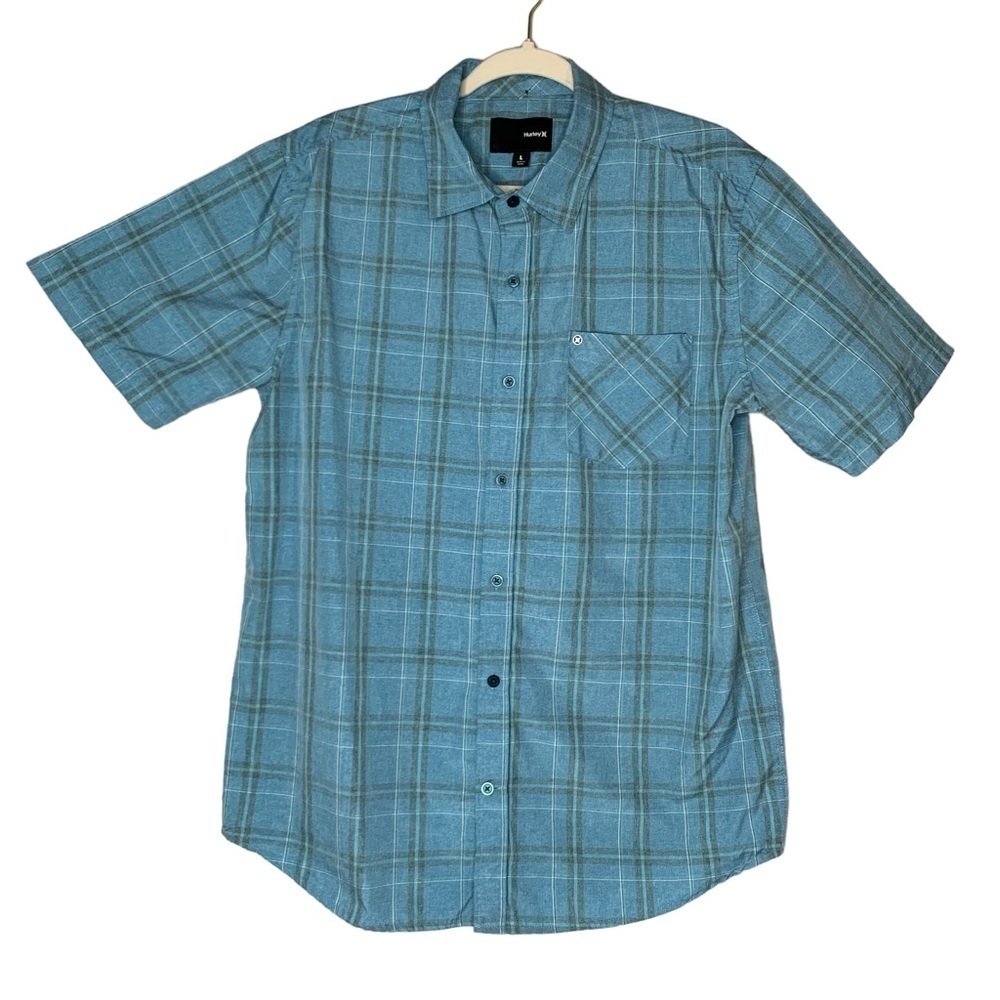 Hurley EUC blue and‎ gray plaid dri-fit short sleeve button down. Size L
